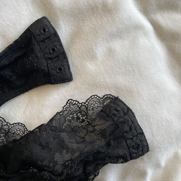 H&M black lace body suit with cap sleeves - Picture 3 of 4